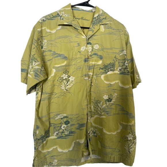 Tommy Bahama Men's Green Paradise Island Buttons Up Floral Shirt Size Medium - Picture 1 of 10